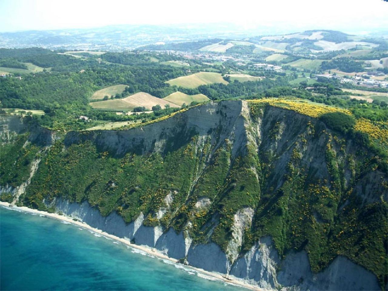 Maison Mare & Monti Песаро Екстериор снимка